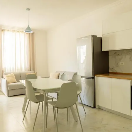 Brooklyn - 55m2 - 4pers * Golem (Tirana)