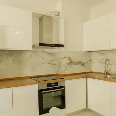 Brooklyn - 55m2 - 4pers * Golem (Tirana)